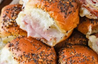 Crowd Pleasin' Ham & Cheese Sliders