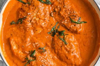 Creamy Tomato Rooster Skillet – Spend With Pennies