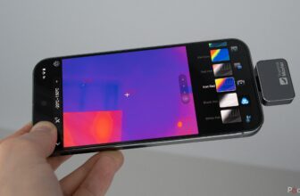 This tiny gadget lets your telephone detect leaks