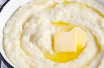 Cook dinner Grits {Creamy & Scrumptious!}